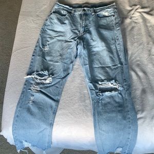 Baggy, ripped jeans